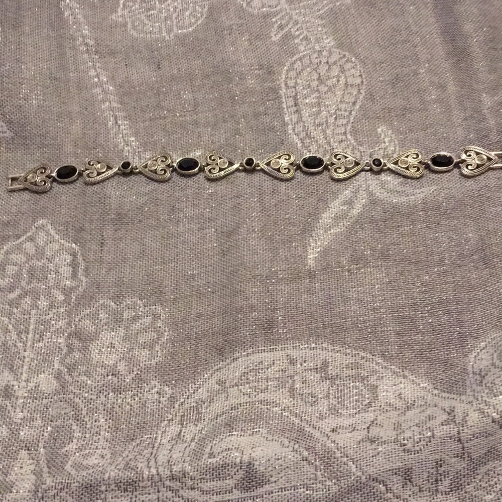 Diamond cut Silvertone bracelet